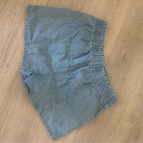 Madewell Light Blue Jean Shorts - Picture 3 of 5